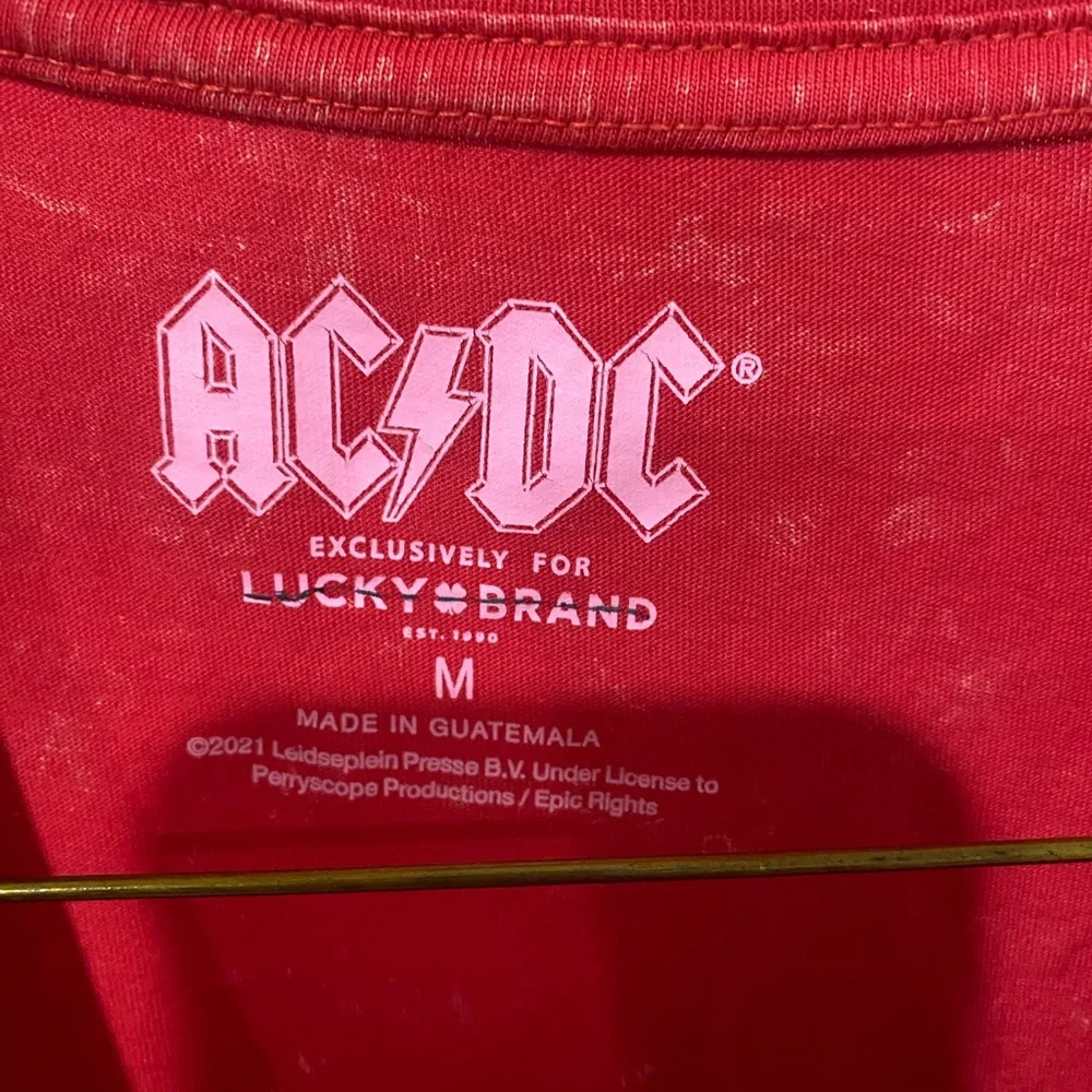 🔥3/45🔥 NWOT Lucky Brand AC/DC band t-shirt - Picture 5 of 5